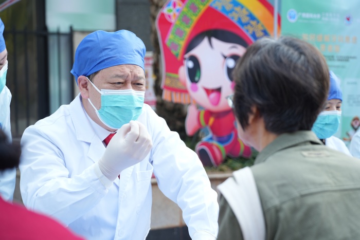 【3·20世界口腔健康日】百家乐投注
在良庆区蟠龙社区成功举办2025年3·20世界口腔健康日系列活动 第 5 张