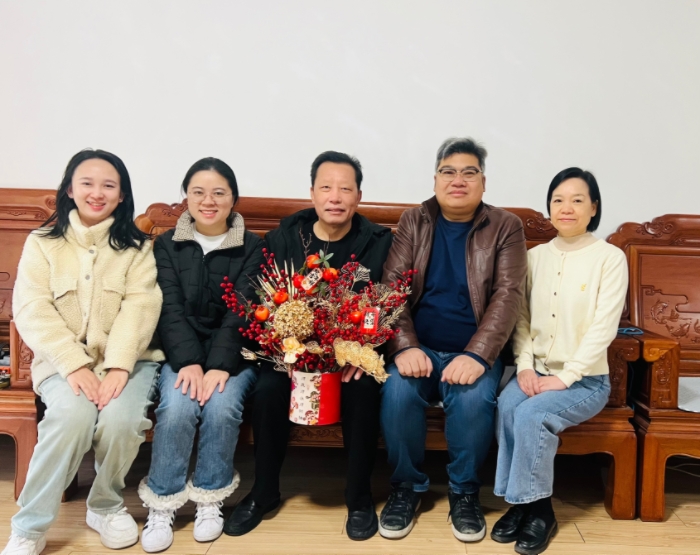 岁寒暖意浓 新春传党情——百家乐投注
儿牙与公卫党支部开展春节前走访慰问退休老同志活动 第 2 张
